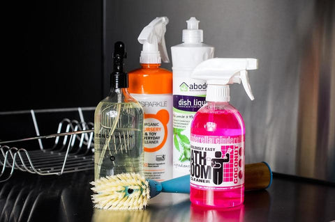 Your Guide to Natural Cleaning Products!